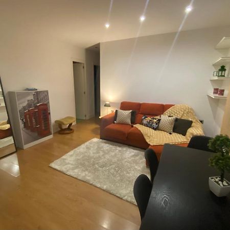 De Frente A 4 Torres, Habitacion Con Bano Hotel Madrid Luaran gambar